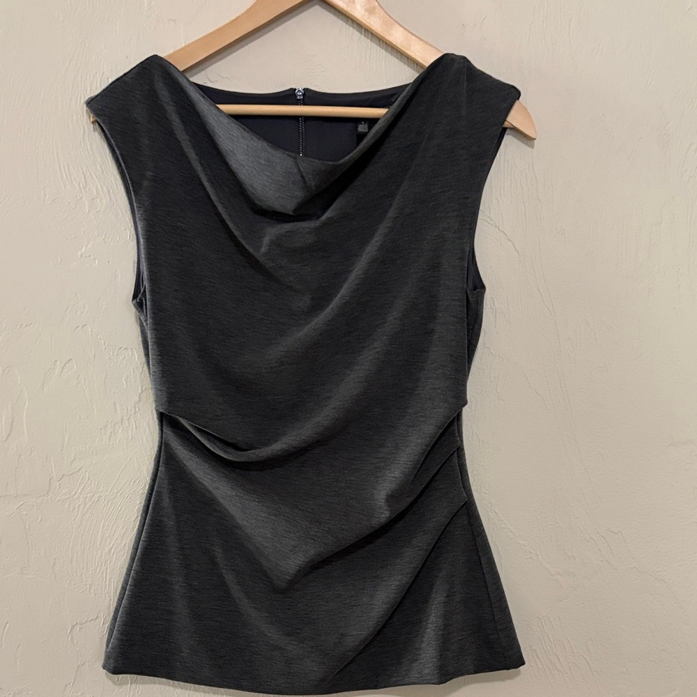 White House Black Market Charcoal No Wrinkle Top. Excellent Condition. Worn Once
